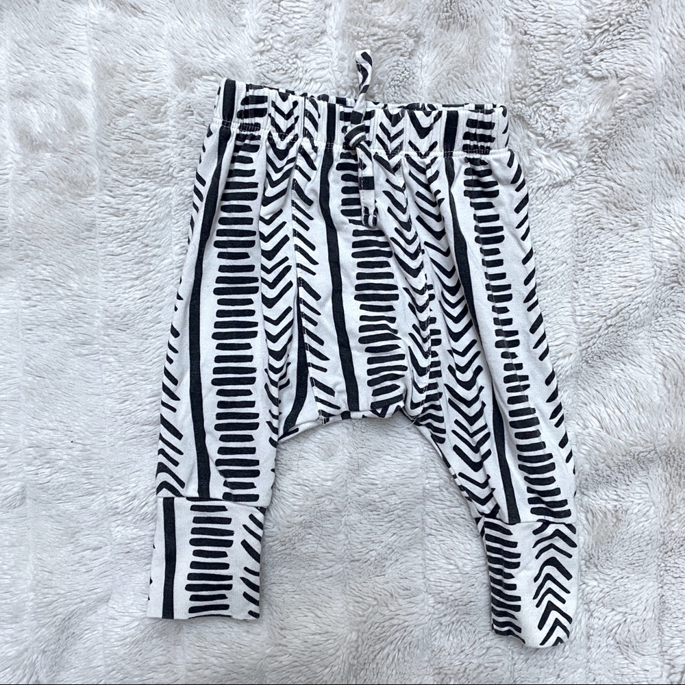 Kate Quinn 0-3M bamboo patterned  panda style drop crotch pant